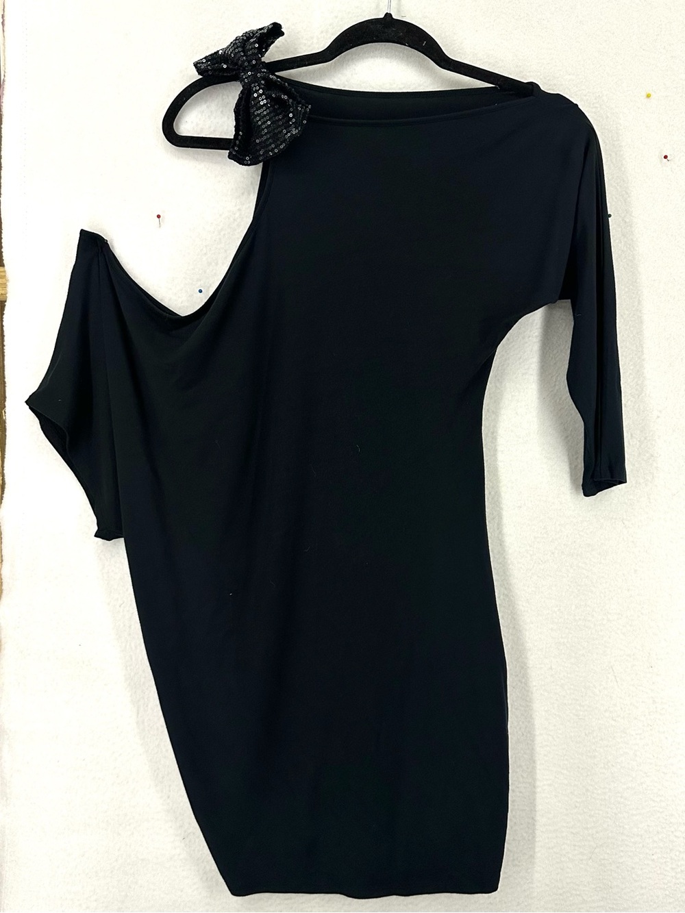 La Cité Y2K Black Asymmetrical Sequin Bow Mini Dress Women’s L NWT